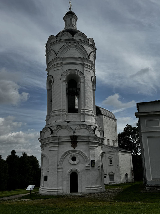 Kolomenskoye: How I Came for a Walk and Left Feeling Magic
