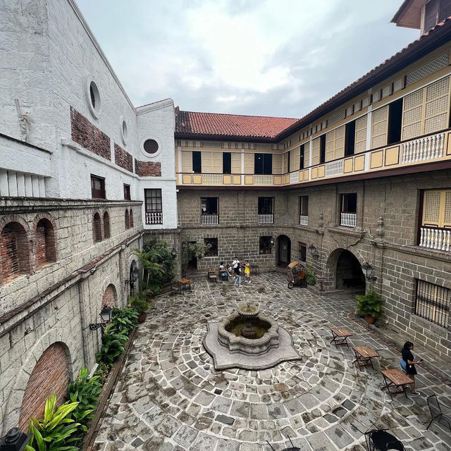 Walking tour to Manila's finest spots! 🇵🇭