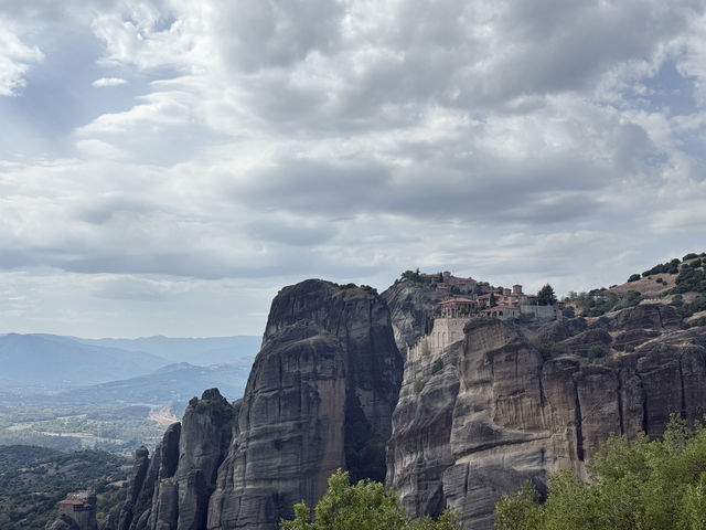 🇬🇷 Meteora - 希臘天空之城 🏰