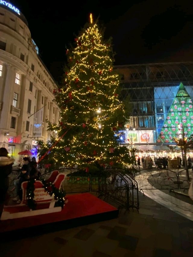 Sparkling Joy Tree🌟