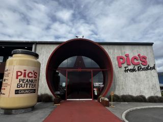 세계 최고의 맛을 경험하다! 넬슨 '픽스 피넛버터 월드(Pic's Peanut Butter World)' 공장 견학 및 갓 만든 피넛버터 시식.