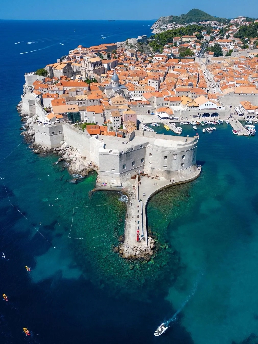 "Croatia: Một hành trình tuyệt đẹp qua thời gian và không gian"