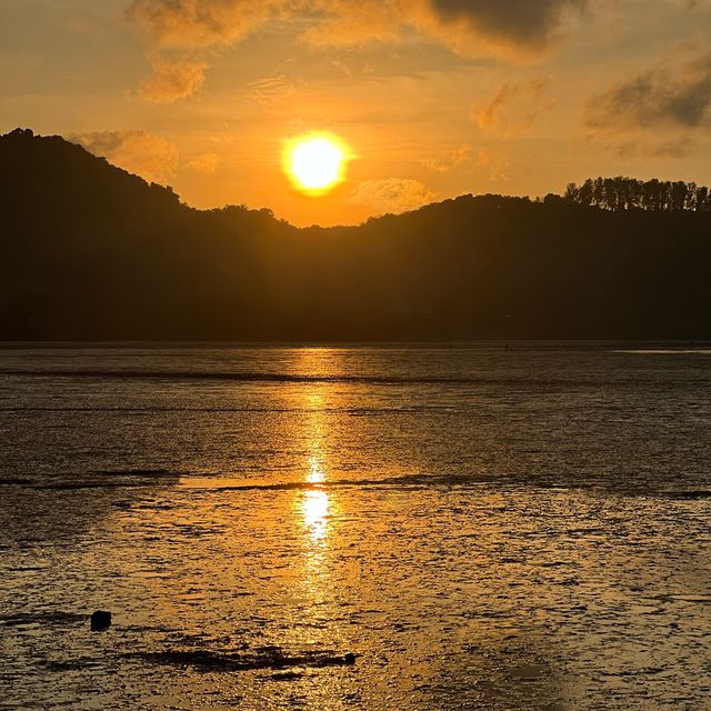 Peaceful sunrise 
