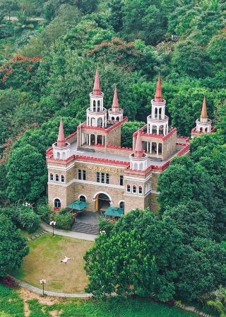 Hainan | I'm not hiding anymore! Actually, I am a princess living in a castle!
