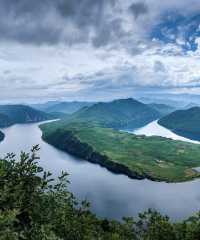 走，去東北邊境小城
