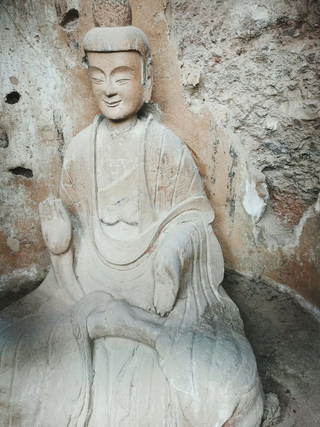 甘肅天水麥積山石窟藝術瑰寶