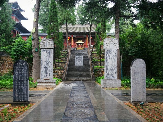 河南登封｜中國古寺之始法王寺