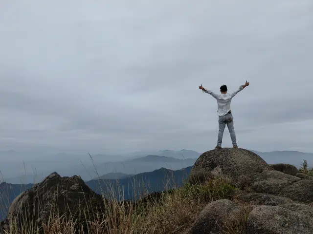 The source of the Xinfeng River, Shaoguan Yunji Mountain, the highest peak in the Pearl River Delta