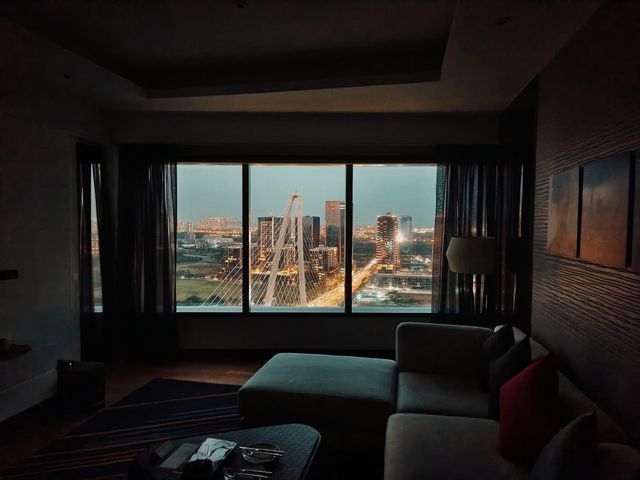 西貢河的夜景真是絕絕子！！！
