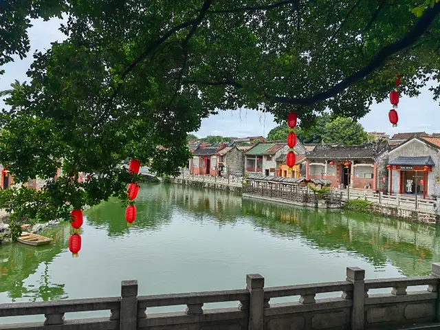 นานซองนาน, หมู่บ้านโบราณที่สวยที่สุดในดงกวน