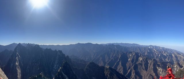 華山之旅：天地之間的風景畫