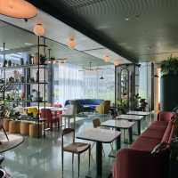 「The Standard」：曼谷CBD最高酒店，享受動感日夜景色