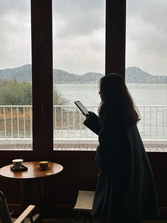 雨天在寧波東錢湖利民村避世
