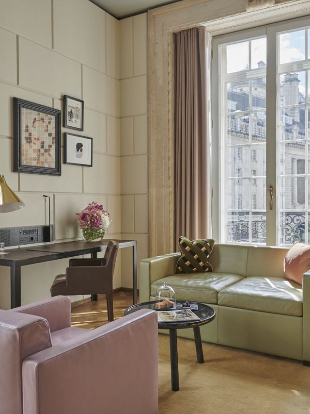🌟 Luxe London Stays: Hotel Café Royal's Elegance 🌟