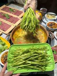 在麗江古城！記住這個位置！！空腹前往！！。