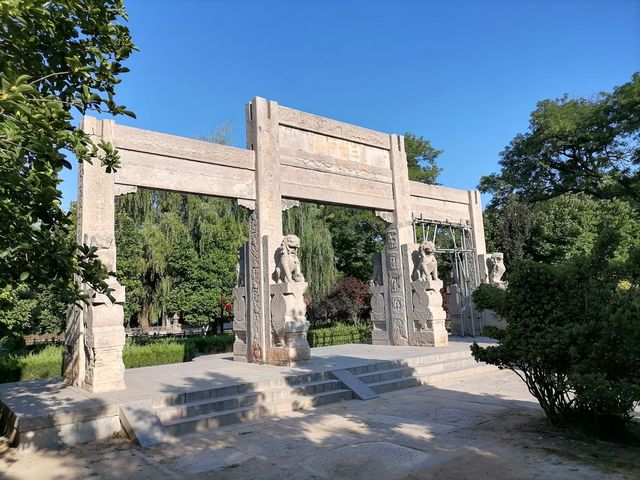 正定隆興寺。