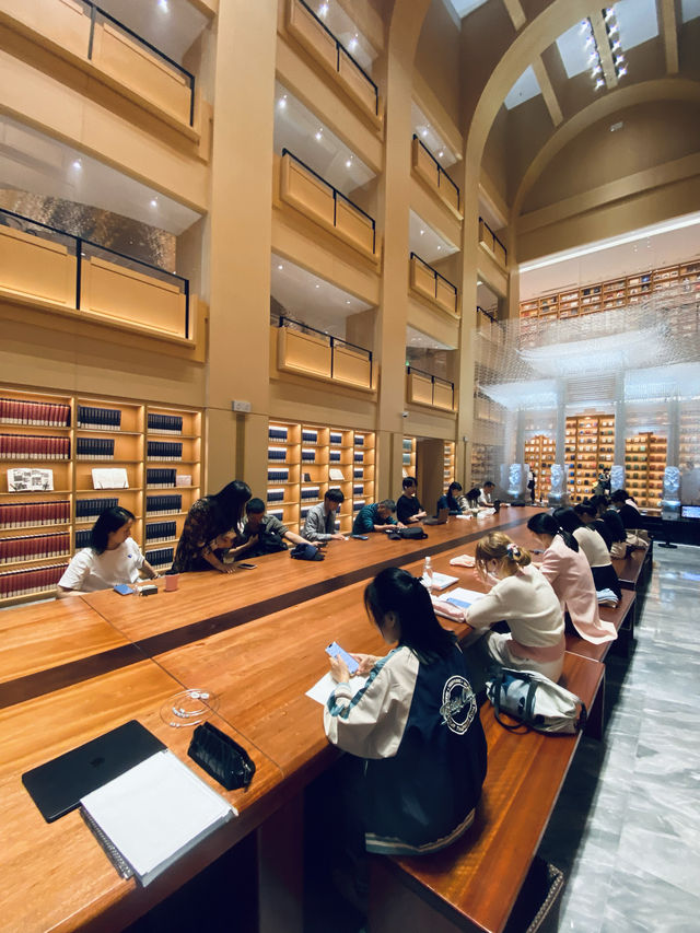 上海徐家匯書院1/2。