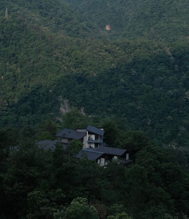 牛郎山畔，小石山居夢幽處