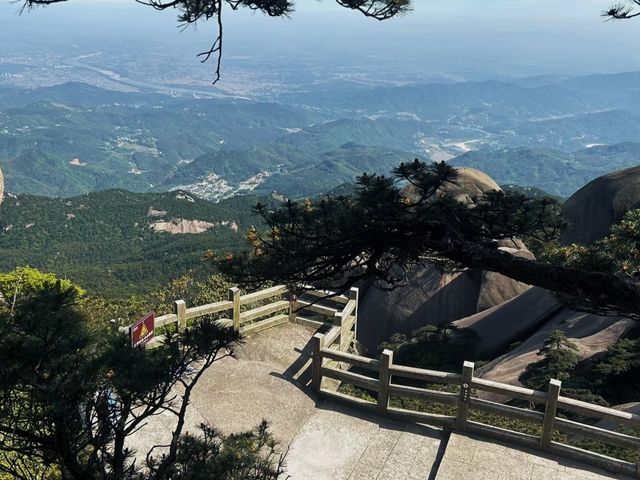 探秘天柱山：解鎖李白詩中的仙俠奇境