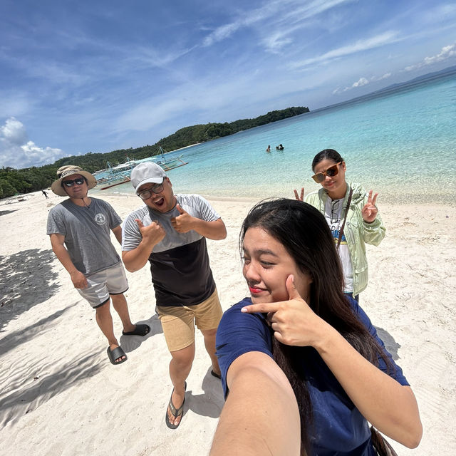 Pinkywhite Beach and Blue oceanicwater