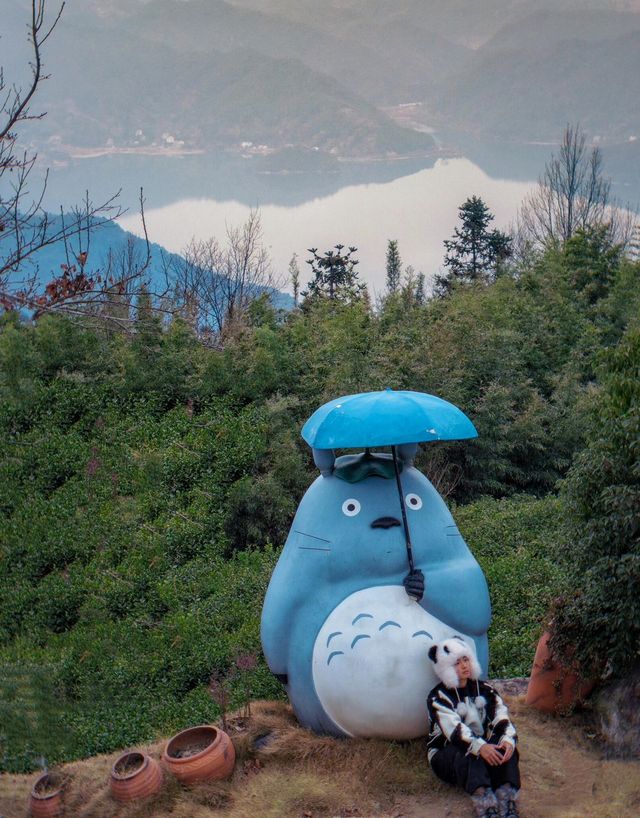 闖進漫畫世界哇塞，我居然在江浙滬找到了一座雲端之城