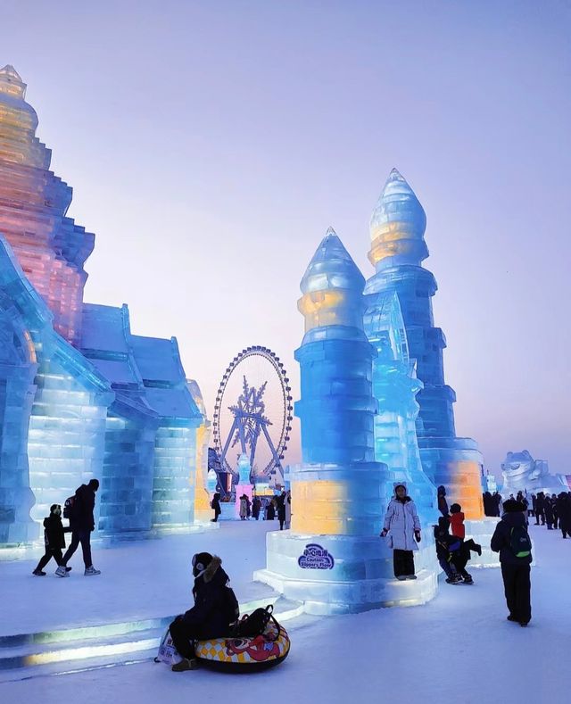 哈爾濱冰雪大世界夜景太震撼了！