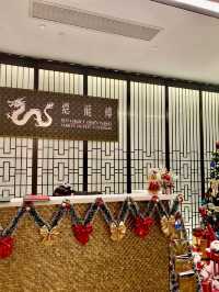 摩登海港的金色餐桌：YOHO金銀島的都會味道