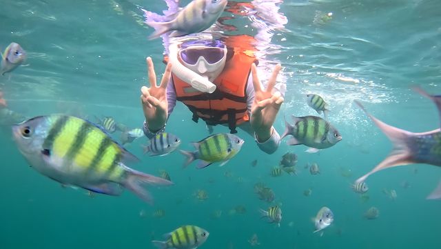 普吉島出海遊 | 跳島浮潛+海鮮大餐 泰好玩啦！