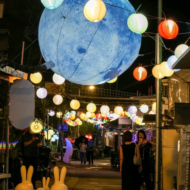 🌕中秋遊香港必去大澳！燈籠滿街舢板浪漫到爆！