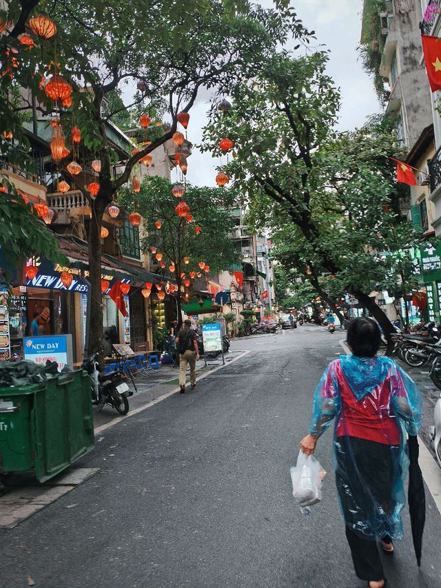 HANOI OLD QUARTER: Blast from the past 😍