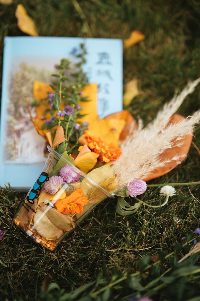 秋日氛圍感拉滿！帶上牛仔風去撿個秋
