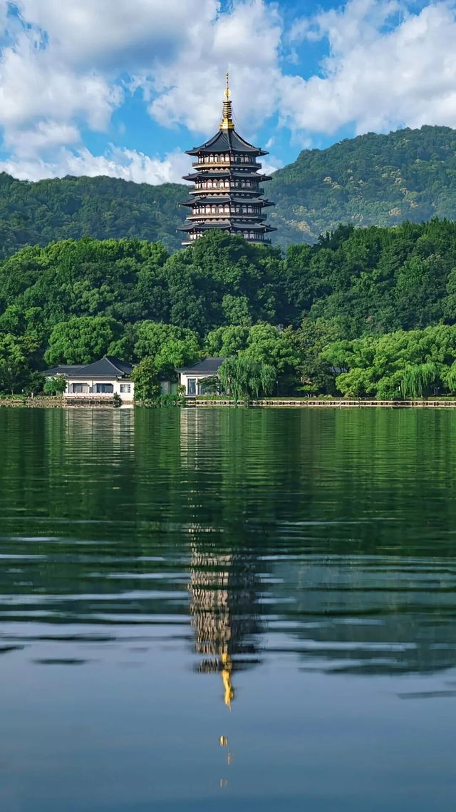 西湖三天二晚三日遊，（費用3000）