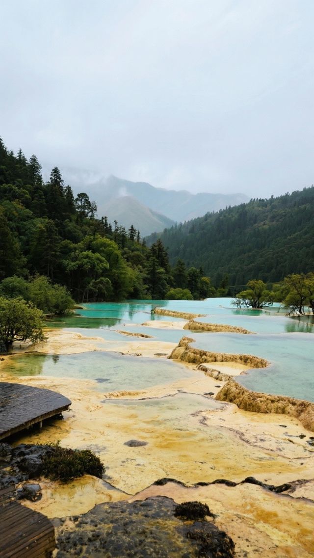 四川旅遊讓你嗨翻天府之國！