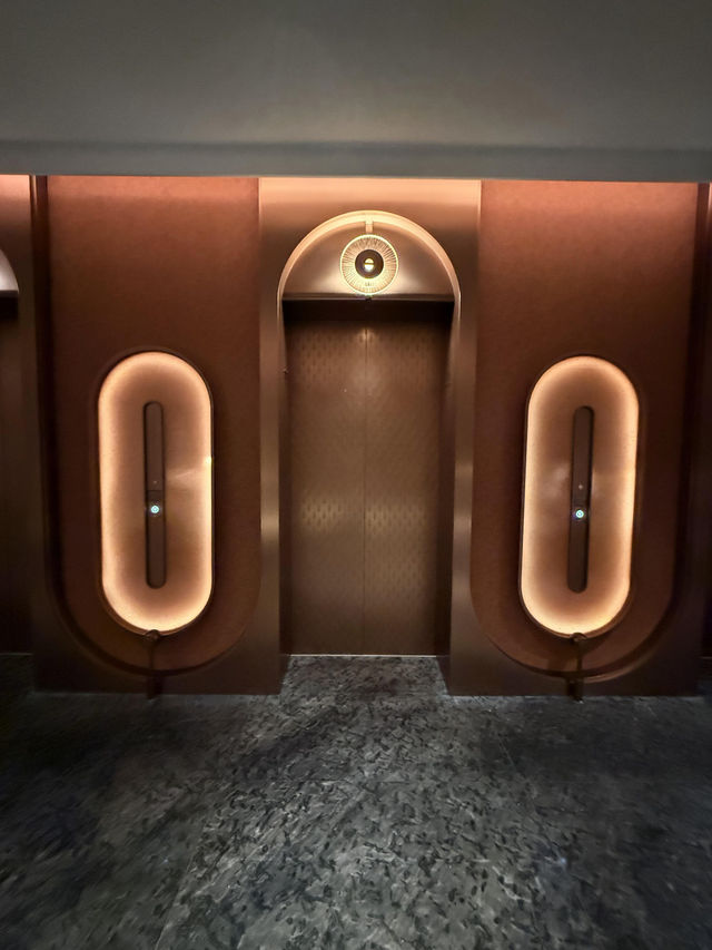 英迪格酒店把「交子文化」搬進CBD，宋韻與摩登雙封神