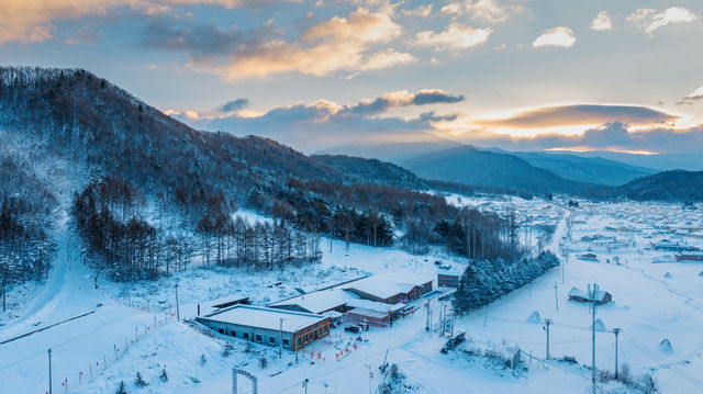 雪谷封神！金澤溫泉小鎮的冰火浪漫