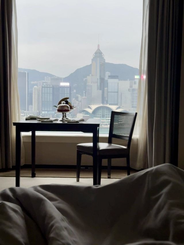 香港半島酒店:維港之畔的百年傳奇 香港半島酒店:維港之畔的百年傳奇