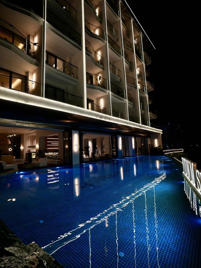 入住告莊旁邊的原始森林懸崖上，欣賞浪漫星空 誰說告莊只有喧鬧夜市？ 轉個彎，1.5公里外 我們找到了