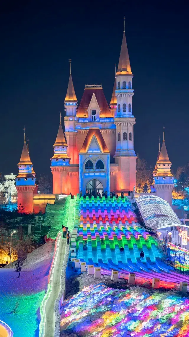 東北最燃冰雪樂園開園啦