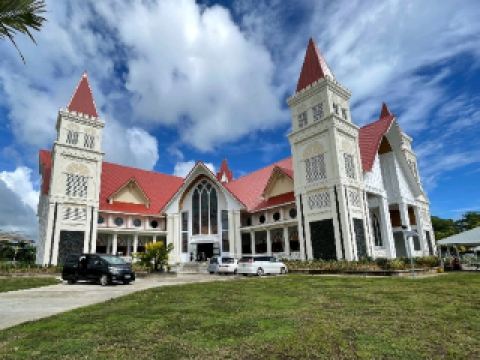 Exploring Samoa's Unique Architecture: Tropical Cultural Treasures