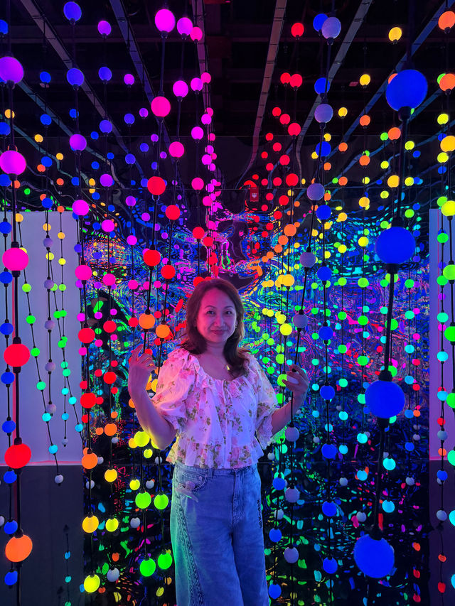 A Fun Photo Haven at Dopamine Land