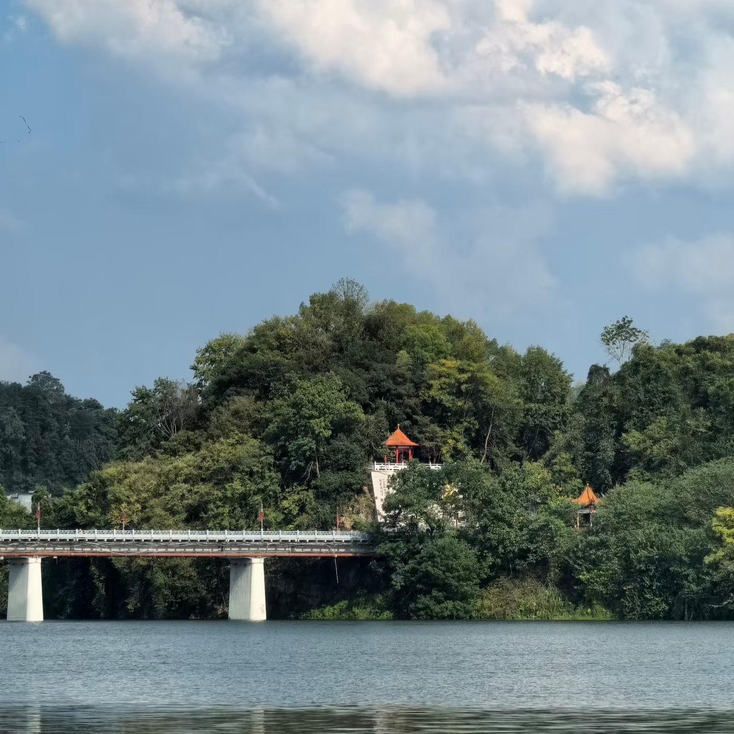 August Xiushui 3-Day 2-Night Guide | Song Dynasty Ancient Village + Danxia Hidden Gem + Intangible Cultural Heritage Delicacies