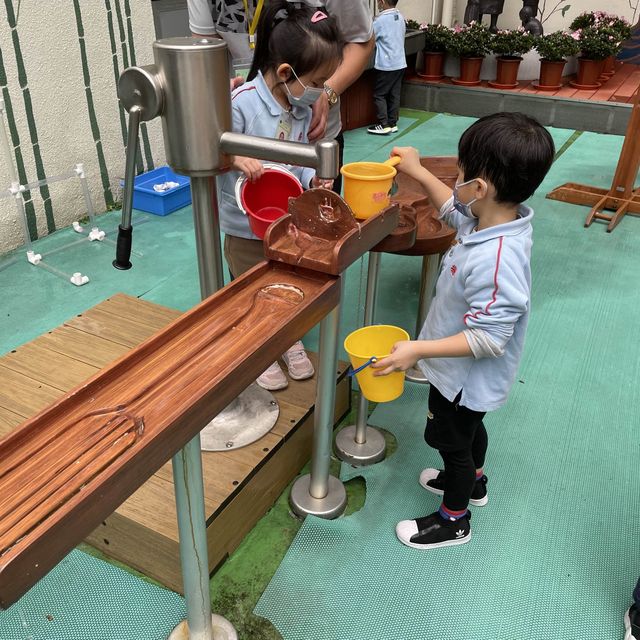 耀中幼教，親子教育0-8親子假期
