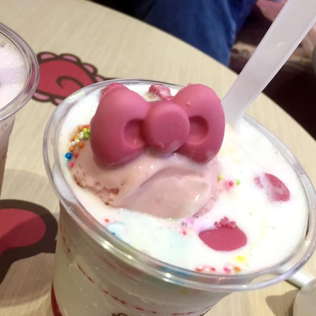 曼谷 Kitty Cafe💓☕️🛍