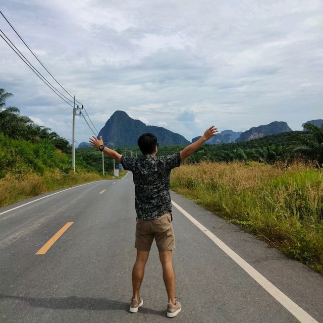 Bay View Cafe เสม็ดนางชี พังงา ⛰️