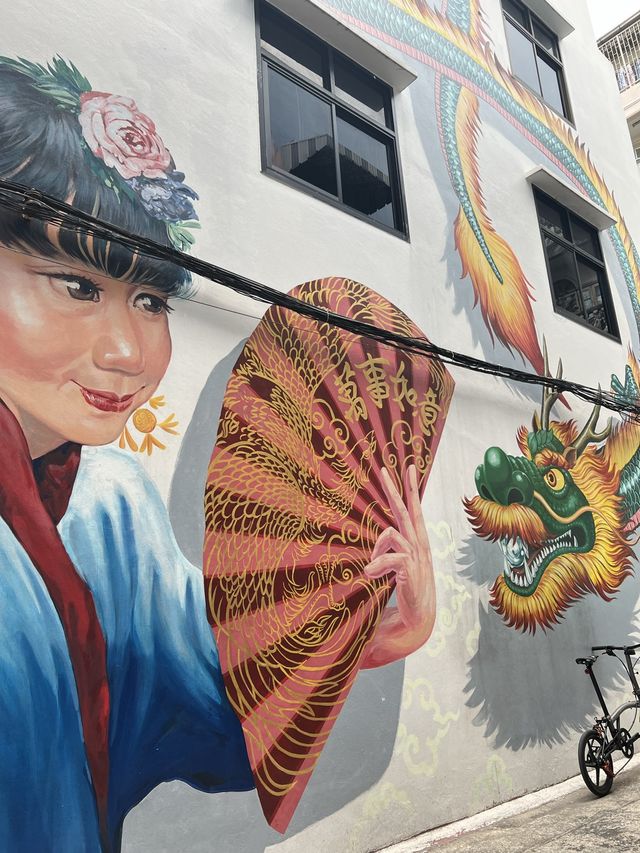 เสพงานอาร์ตที่ตลาดน้อย