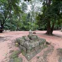 Tep Pranam - the Giant Buddha