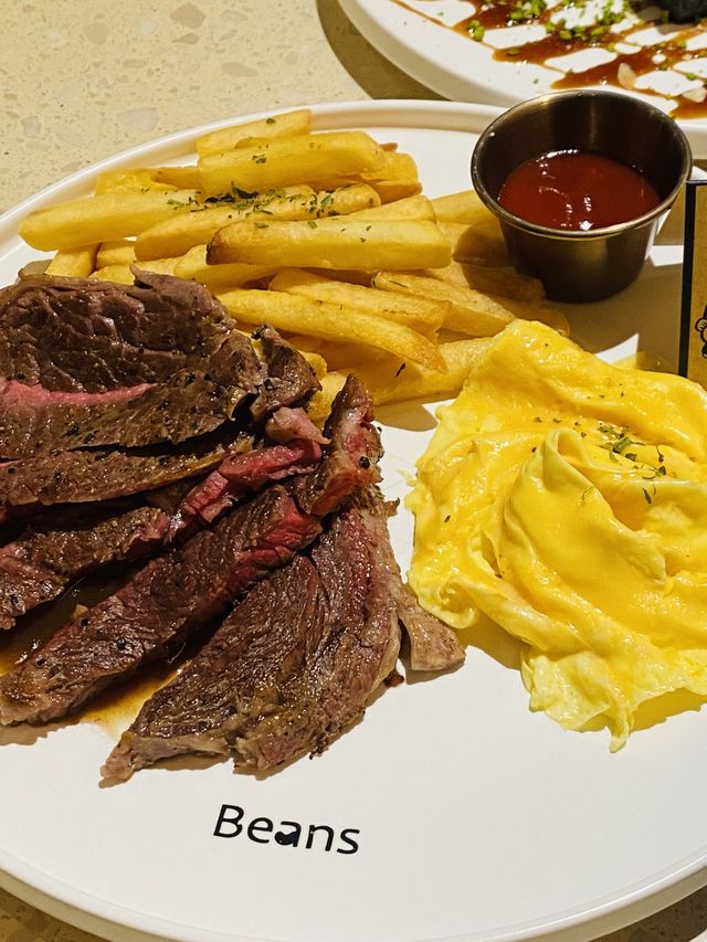「美食探險：旺角朗豪坊Beans的味覺之旅」