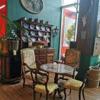 Thai Baht Art Antique and Bistro ร้านสุดเกร๋ 