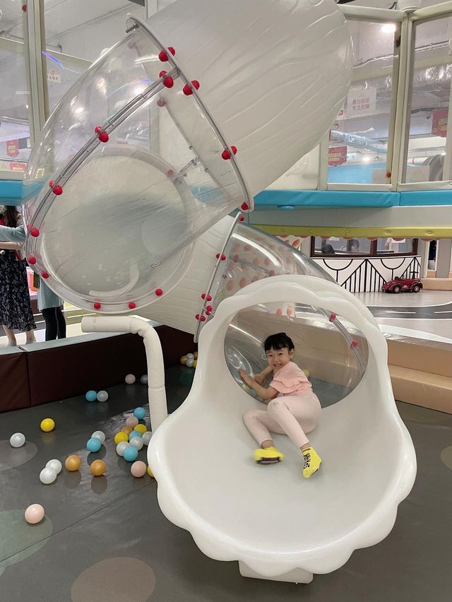 ᪥遊樂區主題特多好玩王國樂園᪥