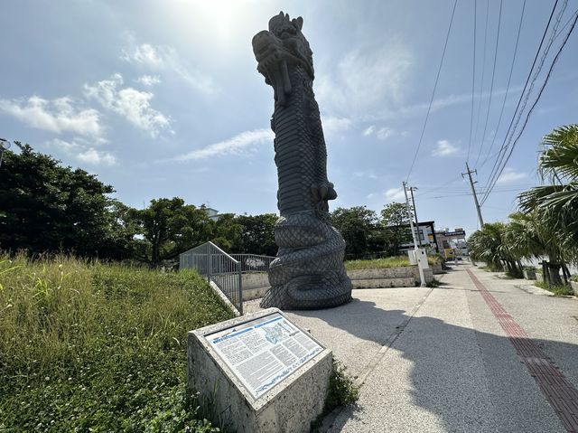 沖縄・那覇。『波の上橋』から『波の上ビーチ』と『波上宮』観光